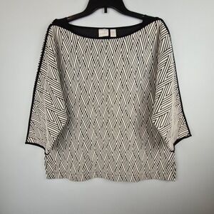 Chico's Black White Geometric Boat Neck Knit Top Size 2 Large Dolman Sleeve